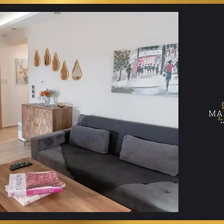 Maison De Luxx A1 *